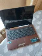 Asus K53E. 16", 35,0����, ��� 64 �� � ������, ���� 320���, WiFi, Bluetooth, ����������� �� 1��. ����