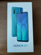 Honor 20e. �����, �����, 4G LTE, Dual-SIM, NFC ����