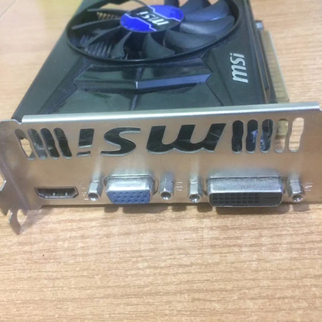 GeForce GT 740 ����