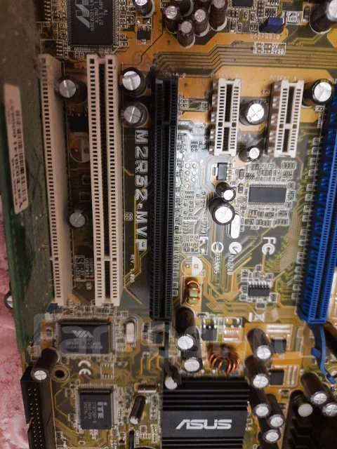 Socket AM2 ����