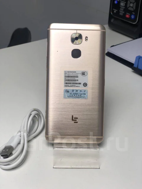 LeEco [LeTV] Le PRO 3. �/�, �������, 3G, 4G LTE, Dual-SIM ����