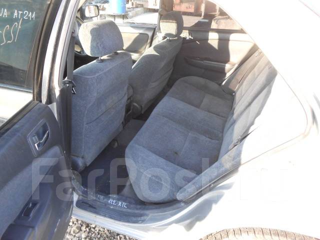 Toyota Carina, 2000, AT211, 7AFE в Хабаровске