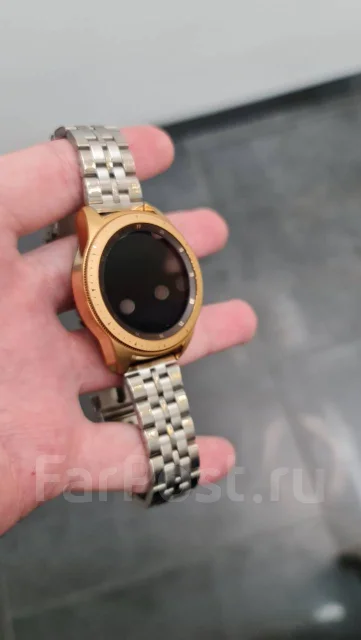 Samsung Galaxy Watch. GPS, NFC, IP67, IP68 ����