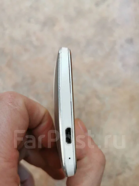 HTC One M7. �/�, �����������, Dual-SIM ����