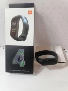 Xiaomi Mi Band 4 ����
