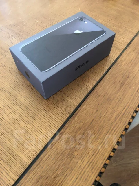 Apple iPhone 8. �/�, ������, 4G LTE, 5G, ����������, NFC ����