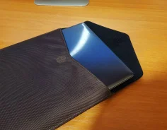 Asus ZenBook. 13.3", 3 000,0����, ��� 6 ��, ���� 550���, WiFi, Bluetooth, ����������� �� 7��. ����