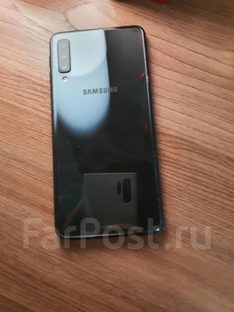 Samsung Galaxy A7 2018. �/� ����