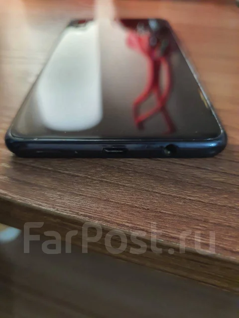 Samsung Galaxy A7 2018. �/� ����