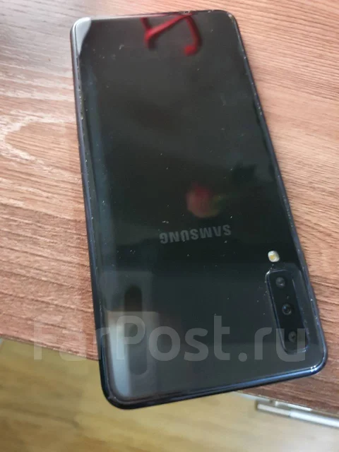 Samsung Galaxy A7 2018. �/� ����