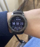 Samsung Gear S3 Frontier. GPS, NFC, IP68 ����