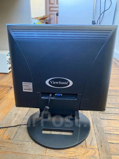 ViewSonic. 17" ����