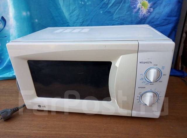 Микроволновка LG с грилем, LG, б/у, в наличии. Цена: 2 500₽ во Владивостоке