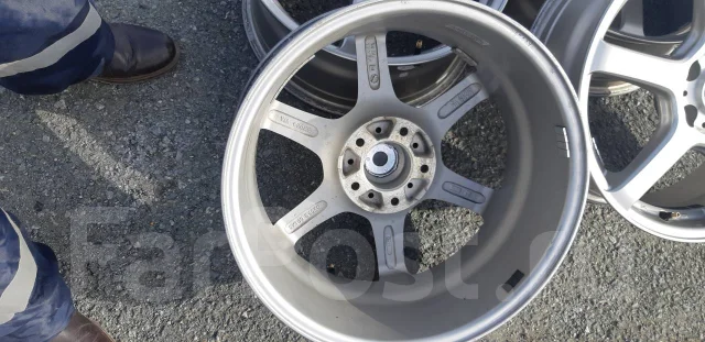 Yokohama Laycea 02. 7.0x17", 5x114.3, ET38 ����