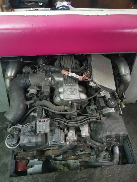 Crownline. 1992 ���, ����� 6,2��., ��������� ������������, 260��.�., ������ ����