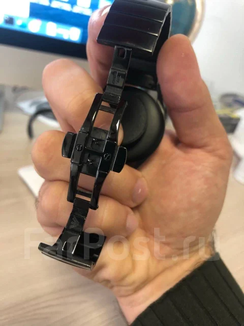 Emporio Armani. GPS, NFC ����