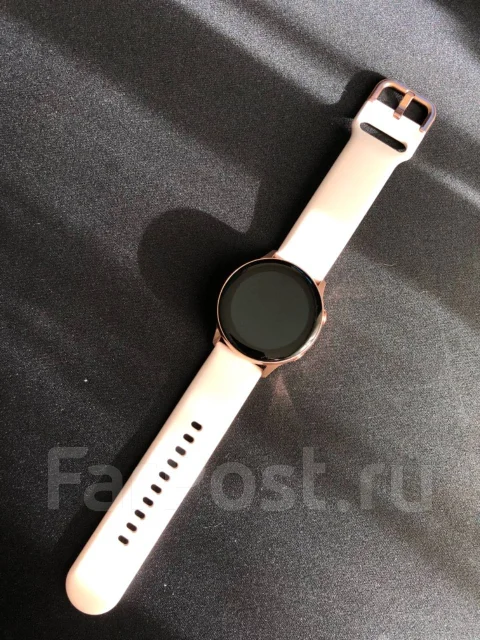 Samsung Galaxy Watch Active. GPS, NFC, IP68 ����
