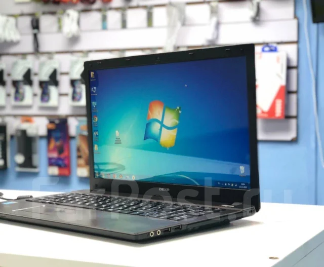 DEXP. 15.6", ��� 4 ��, ���� 500���, WiFi: 1, Bluetooth: 1 ����