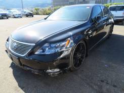    Lexus LS600H UVF45 679 