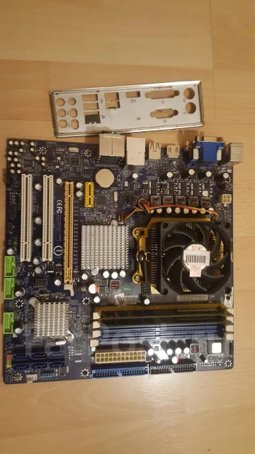 Socket AM2 ����