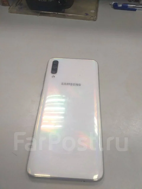 Samsung Galaxy A70. �/�, �����, 4G LTE ����