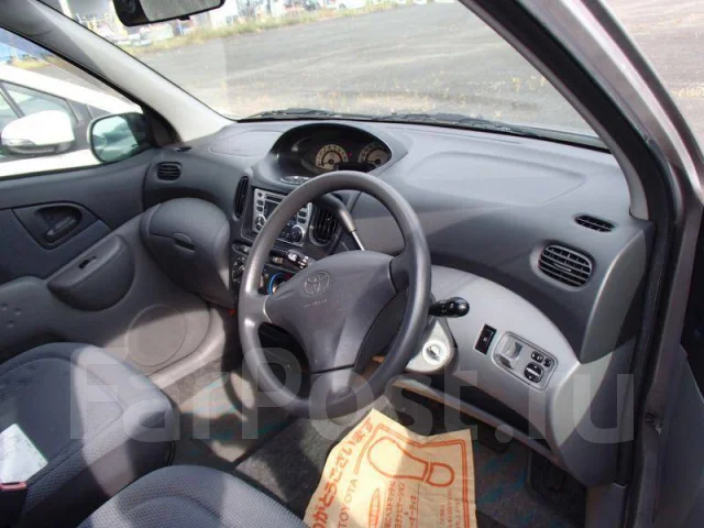 Toyota Funcargo ����
