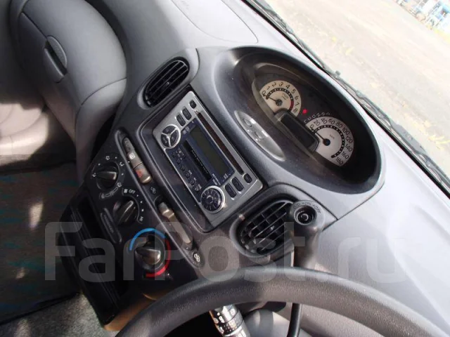 Toyota Funcargo ����