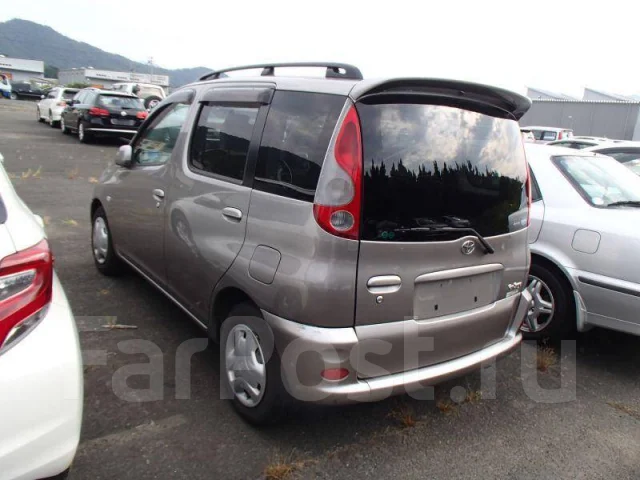 Toyota Funcargo ����