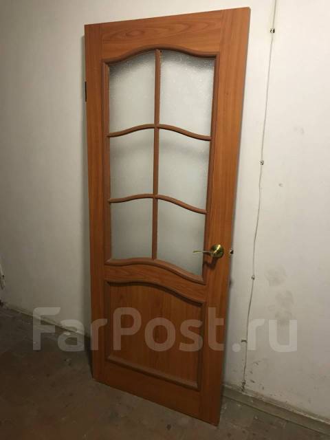 Дверь межкомнатная со стеклом / без коробки и наличника, б/у. Цена: 10 ...