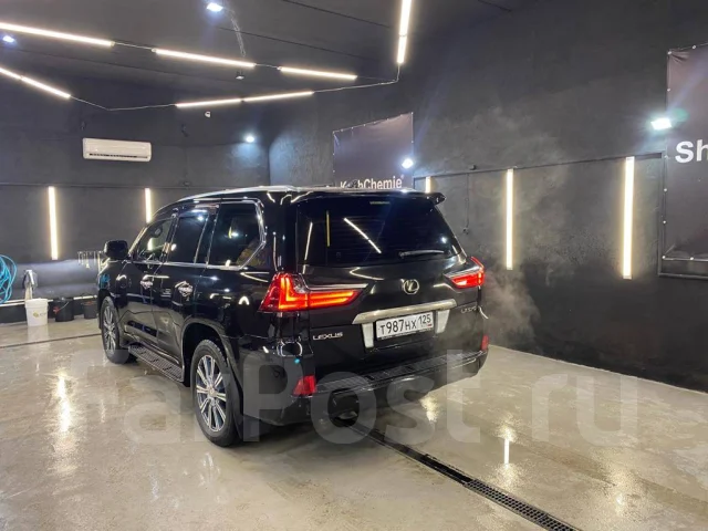 Lexus LX570. �������, 4wd, 5.7 (363��.�.), ������, 50����. �� ����