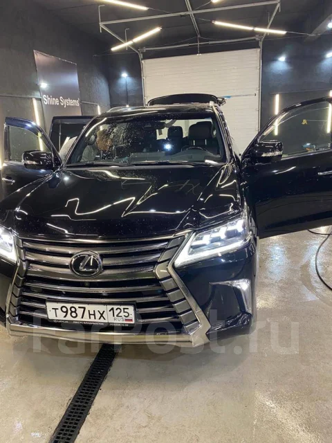 Lexus LX570. �������, 4wd, 5.7 (363��.�.), ������, 50����. �� ����