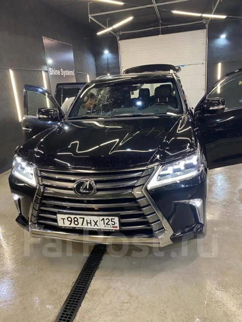 Lexus LX570. �������, 4wd, 5.7 (363��.�.), ������, 50����. �� ����