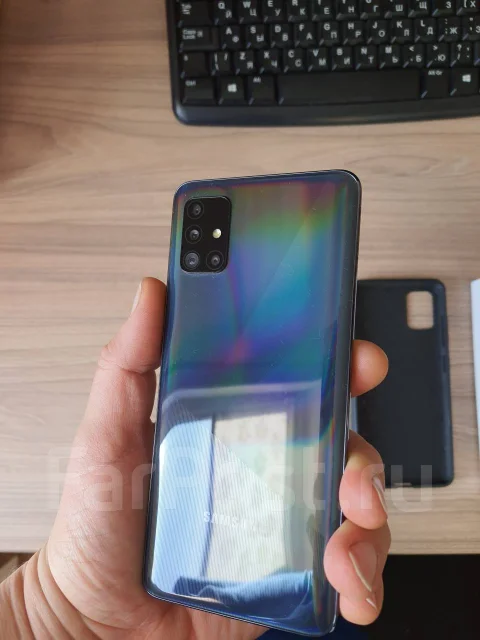Samsung Galaxy A51. �/�, ������, Dual-SIM, NFC ����