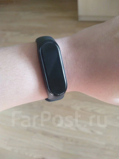 Xiaomi Mi Band 4 ����
