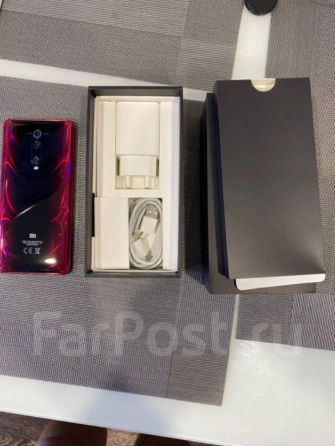 Xiaomi Mi 9T. �/�, �������, 3G, 4G LTE, Dual-SIM, NFC ����