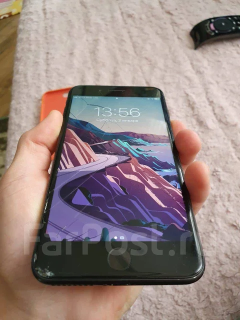 Apple iPhone 8 Plus. �/�, ������, 3G, 4G LTE, ����������, NFC ����
