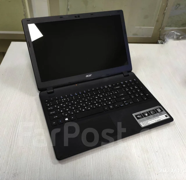 Acer Aspire ES1. 15.6", 2,2����, ��� 8 ��, ���� 500���, WiFi: 1, Bluetooth: 1, ����������� �� 3��. ����