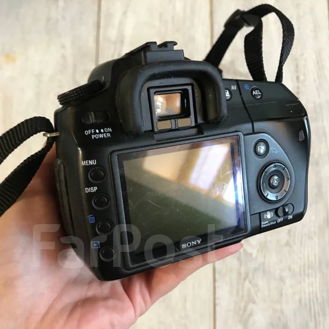 Sony Alpha DSLR-A200 ����