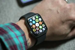 Apple. GPS, SIM-����� ����