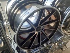 Vossen 078. 9.0x18", 5x114.3, ET30, �� 73,1���. ����