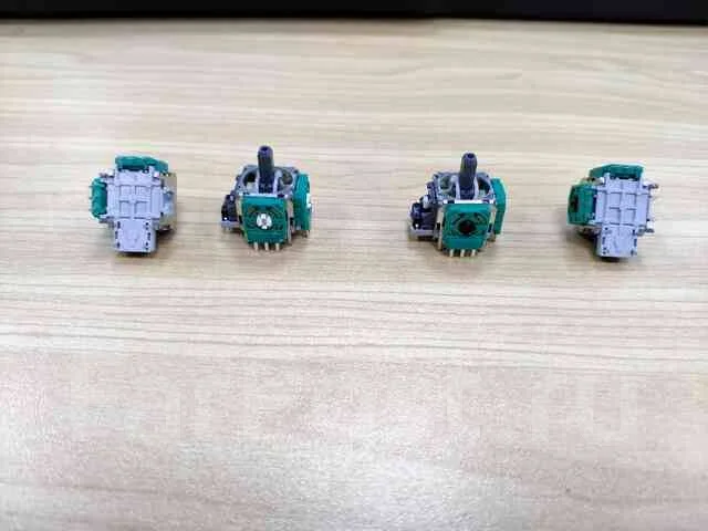 Аналоговые 3D модули/стики для Xbox One и PS4. Ремонт залипаний стика ...