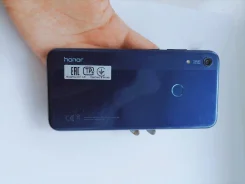 Honor 8A. �/�, �����, 4G LTE, NFC ����