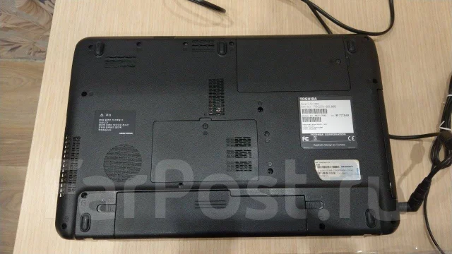 Toshiba. 15.6", 1 500����, ��� 4 ��, ���� 700���, WiFi: 1, Bluetooth: 1 ����