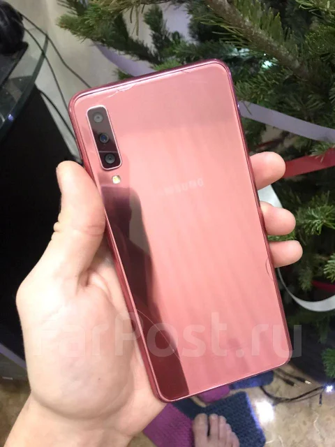 Samsung Galaxy A7 2018. �/�, �������, 4G LTE, Dual-SIM, NFC ����