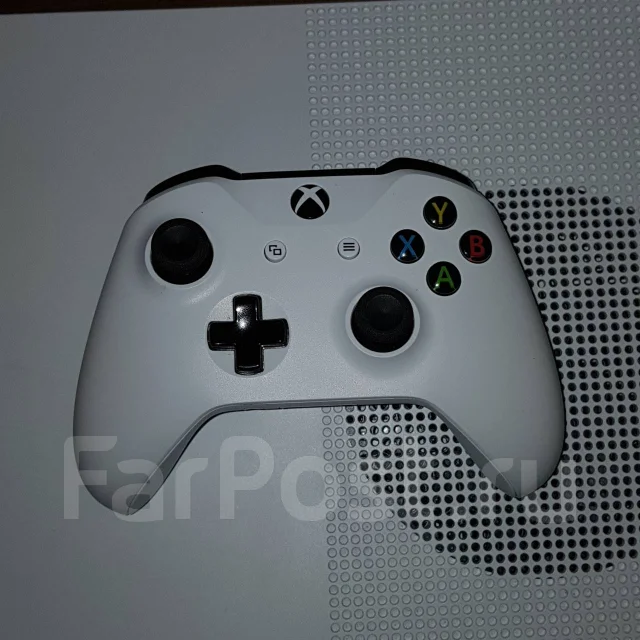 Microsoft Xbox One S ����