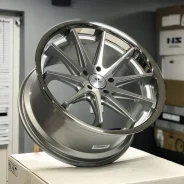 Rohana Wheels. 8.5/9.5x19", 5x120, ET33/40, �� 72,6���. ����