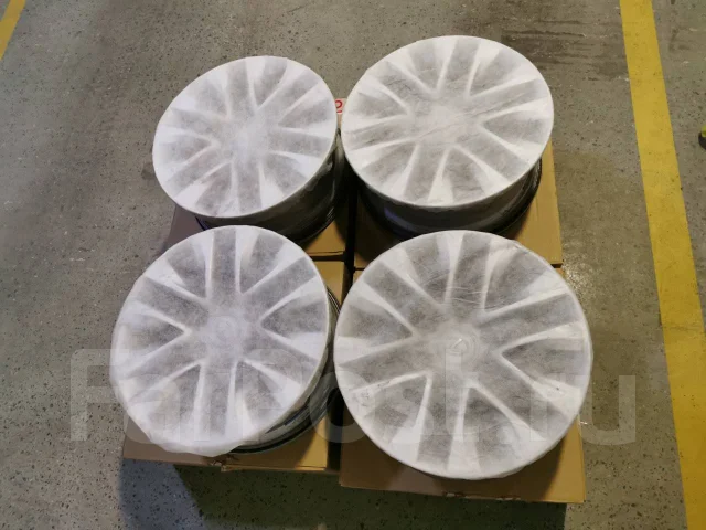 ������ ����� GX 460 Lexus 460. 7.5x18", 6x139.7, ET25, �� 106,1���. ����