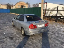 Mitsubishi Lancer. �������, ��������, 1.5, ������, 266 000����. �� ����