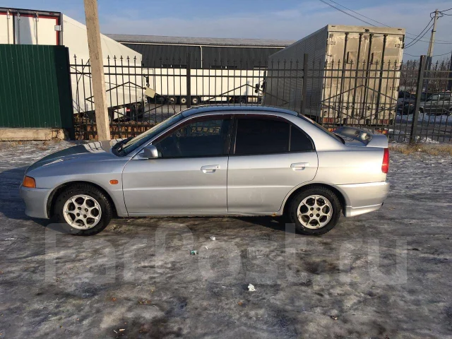 Mitsubishi Lancer. �������, ��������, 1.5, ������, 266 000����. �� ����