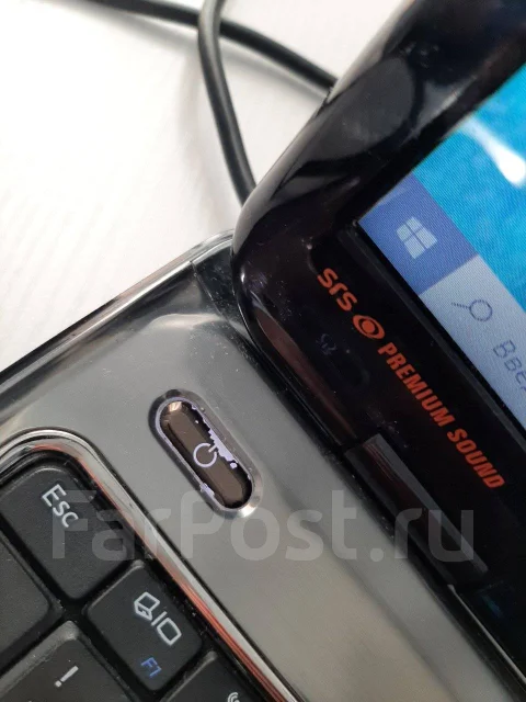 Dell Inspiron N5010. WiFi: 1, Bluetooth: 1 ����